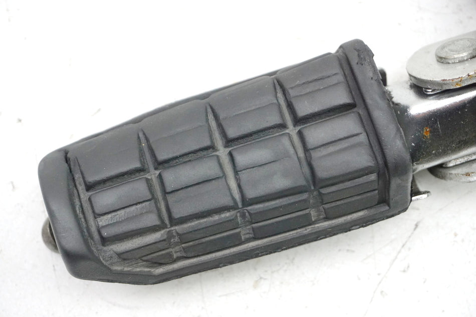 Yamaha FJ 1200 3CW reposapiés izquierdo del conductor, soporte de reposapiés, placa de montaje