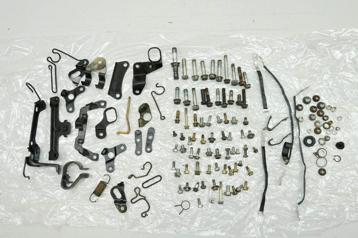 HONDA CB 450 N PC14 Schrauben Kleinteile Halter (für Rahmen Fahrwerk Verkleidung