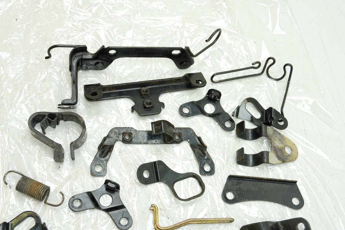 HONDA CB 450 N PC14 Schrauben Kleinteile Halter (für Rahmen Fahrwerk Verkleidung