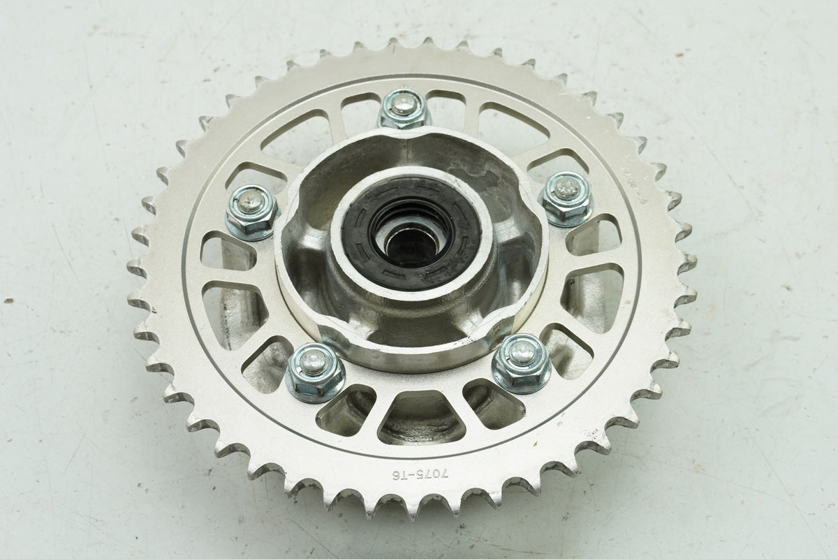 Honda CBR 900 SC33 Sprocket Carrier IV Mount Sprocket Rear Wheel Rim 96-99