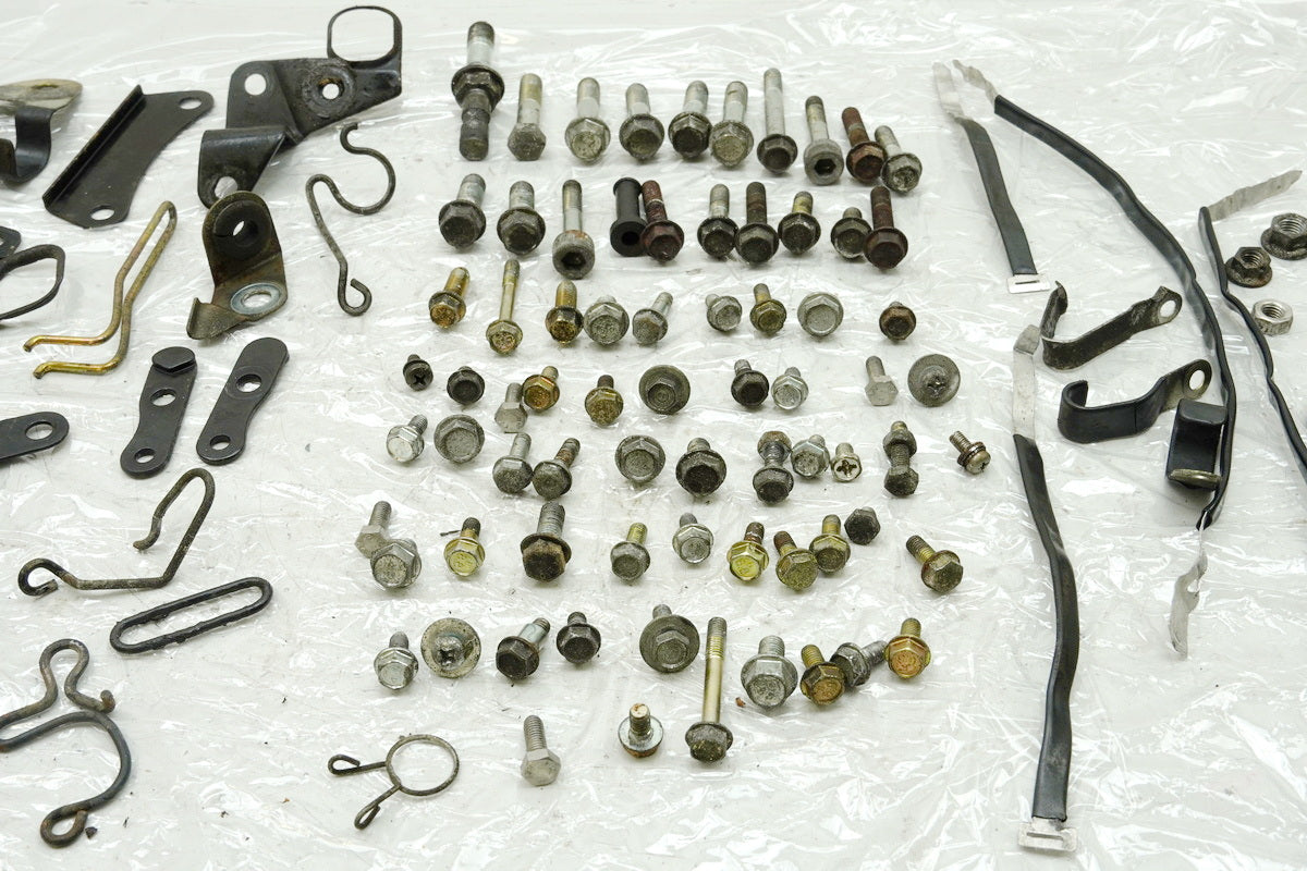 HONDA CB 450 N PC14 Schrauben Kleinteile Halter (für Rahmen Fahrwerk Verkleidung