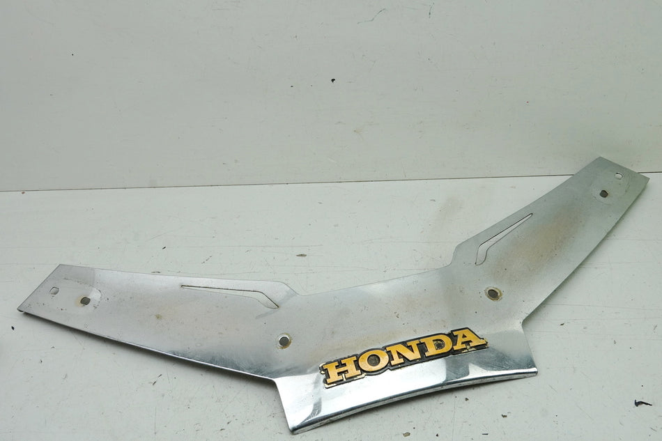 HONDA GL 500 PC02 SILVER WING Cover Windshield Panel Holder Emblem