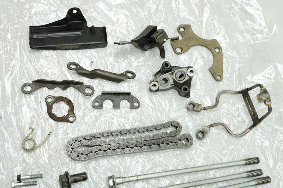 HONDA CB 450 N PC14 Tornillos Piezas pequeñas (para motor)