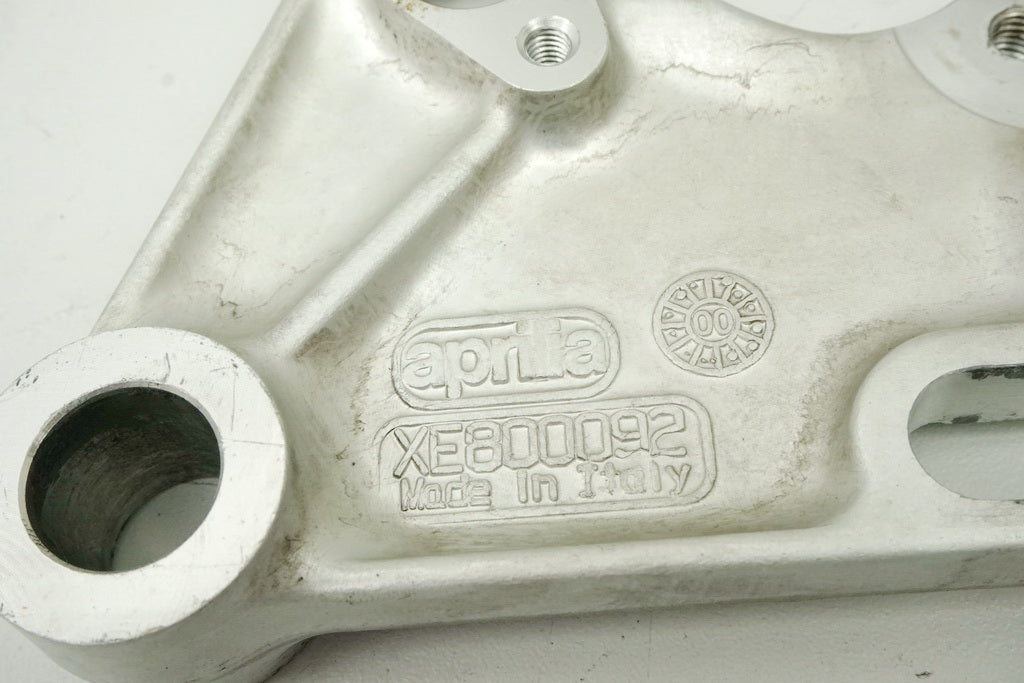 APRILIA ETV 1000 CAPO NORD ANKERPLATTE BREMSSATTEL HALTER