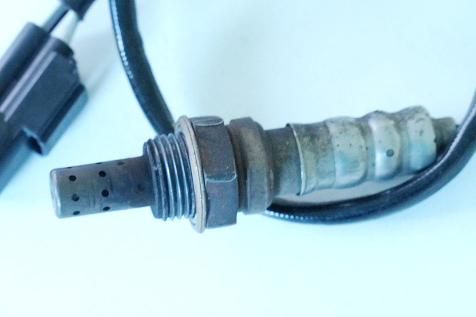 HONDA VFR 800 RC46 LAMBDASONDE LINKS LAMDASONDE ZYLINDER VORN - SCHWARZER STECKER