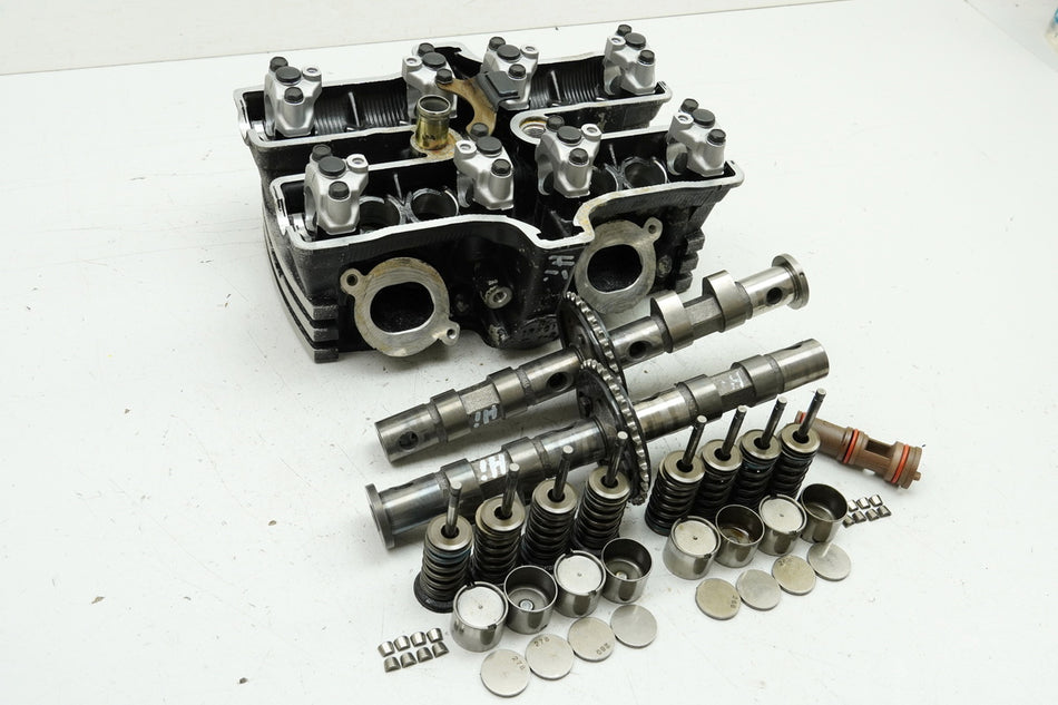 YAMAHA VMX-12 VMAX 1200 2WE Rear Cylinder Head Camshaft Valves (for Engine)