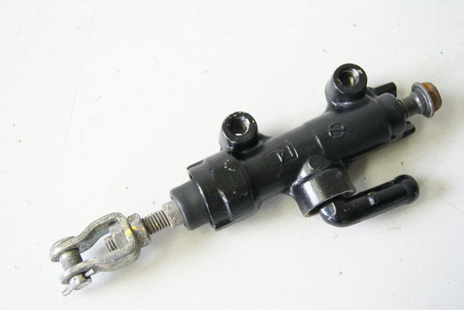 KAWASAKI NINJA 250 R EX250K Bremszylinder hinten Fußbremszylinder Bremspumpe