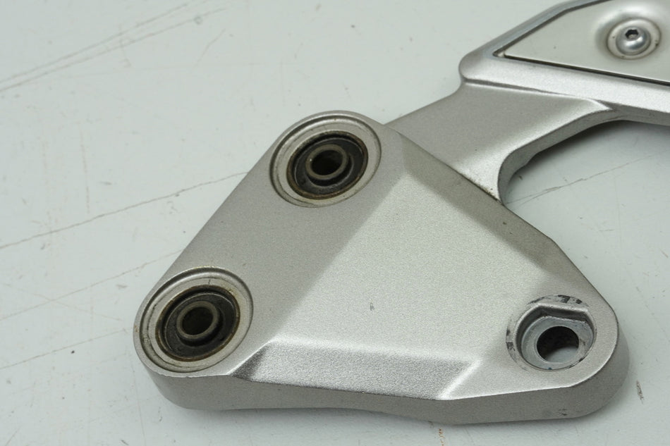 YAMAHA FZ1 S & N RN16 FAZER Soporte estribera conductor izquierda Placa estribera