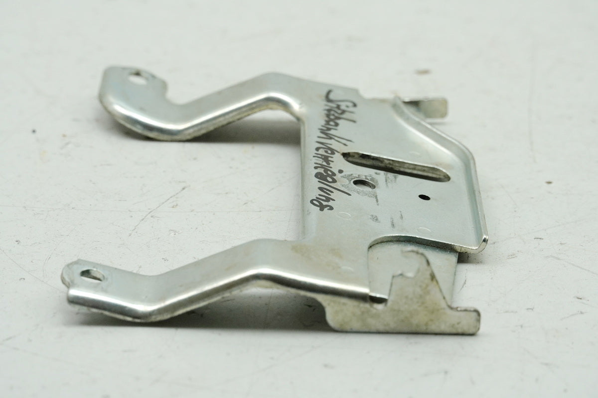 HONDA CB 500 PC32 Halter Verriegelung Sitzbank Verschluß Halteplatte