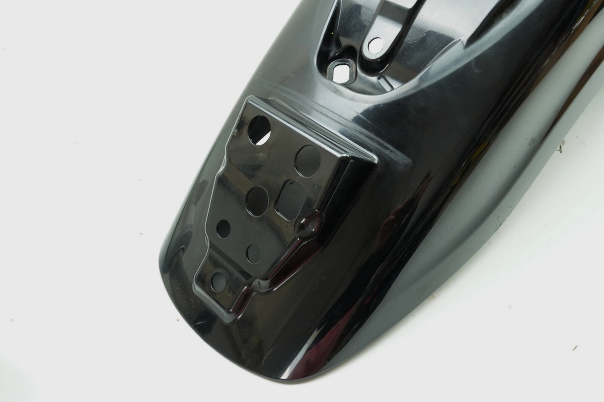 SUZUKI C 1500 T INTRUDER Kotflügel hinten Fender Schutzblech 63110-06J01-6UX