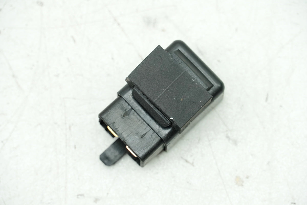 KYMCO XCiting 500 i RFBT70040 Relais D421 KHD8 (3 Stück)