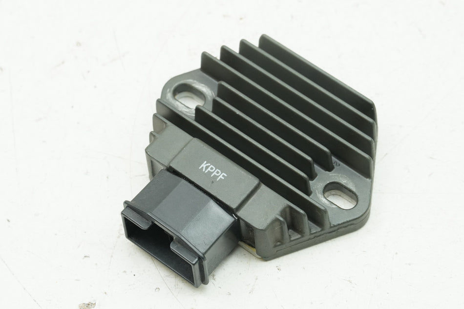 HONDA CBR 125 JC34 Regulador de carga original Regulador Rectificador
