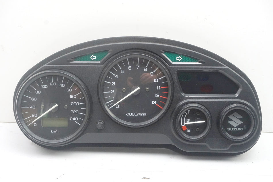 SUZUKI GSX 600 F AJ Tacho Cockpit Instrumente Speedometer - 37749 km 98-02