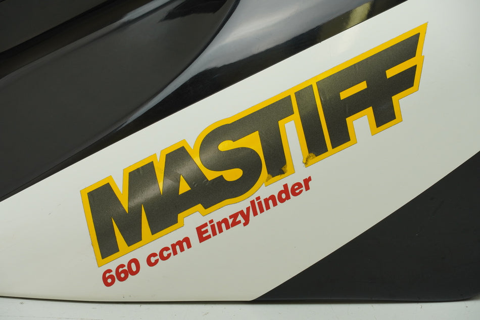 MZ / MUZ MASTIFF 660 Tapa lateral derecha Cubierta Embellecedor Paneles
