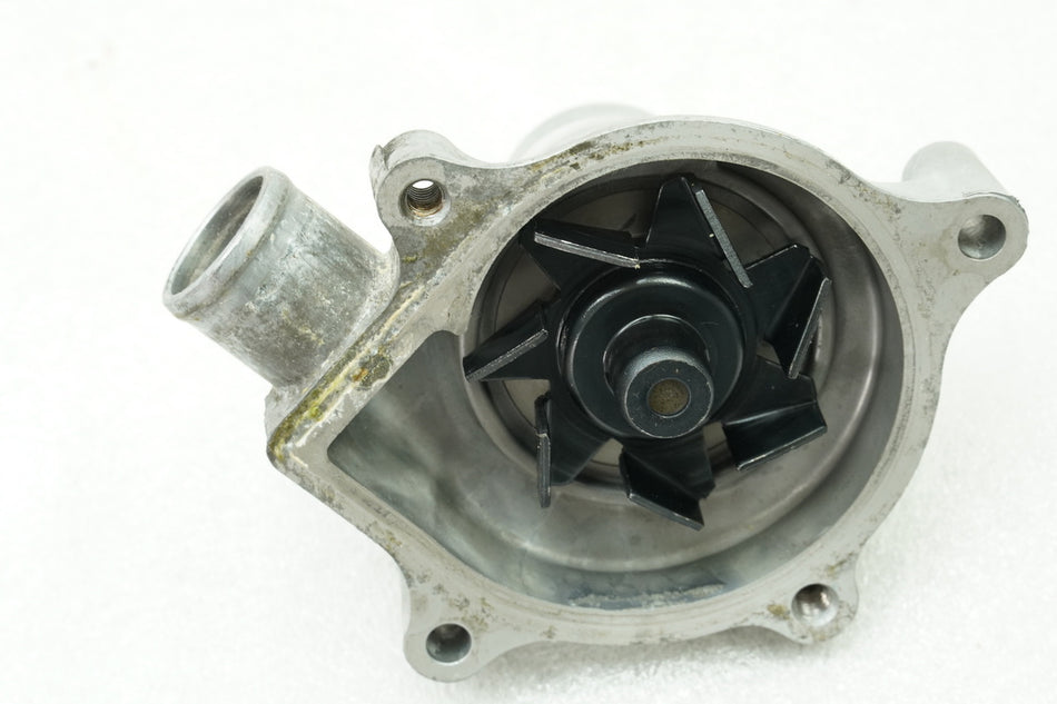 KAWASAKI ZX-7R ZX750P Impulsor de bomba de agua Eje (para motor) 26678 km 96-03