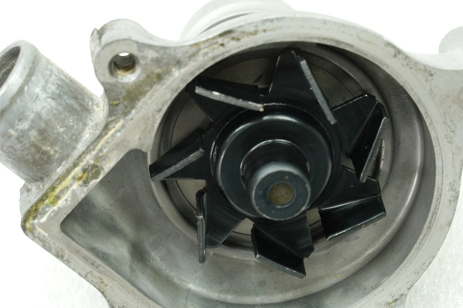 KAWASAKI ZX-7R ZX750P Impulsor de bomba de agua Eje (para motor) 26678 km 96-03