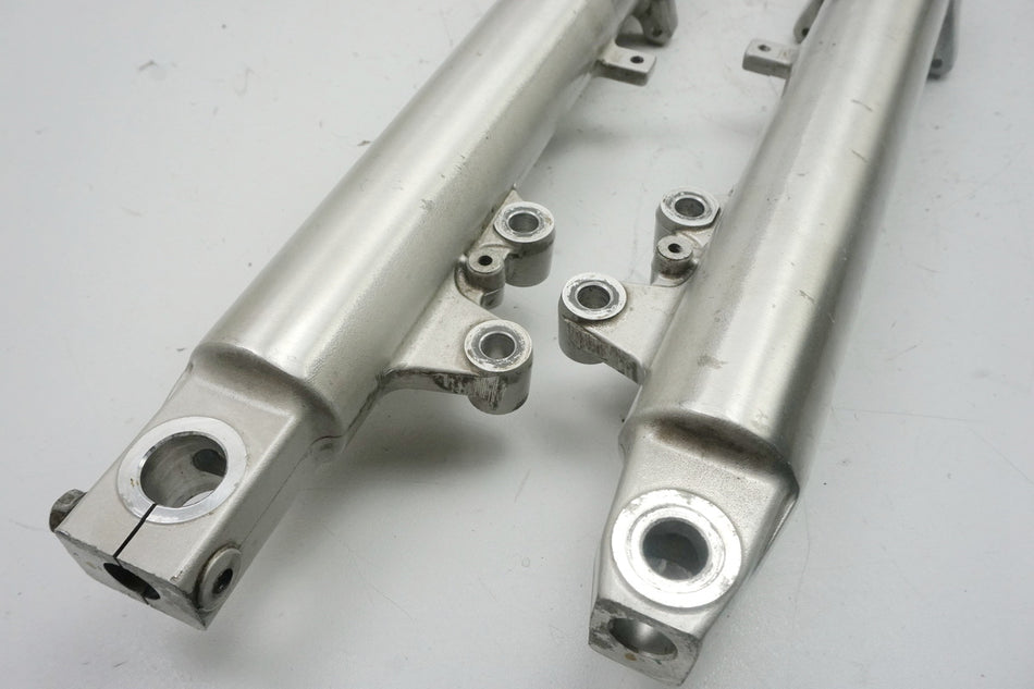 SUZUKI GSX 600 F AJ Gabelholme Paar Standrohr Tauchrohr Gabel Gleitrohr 98-02