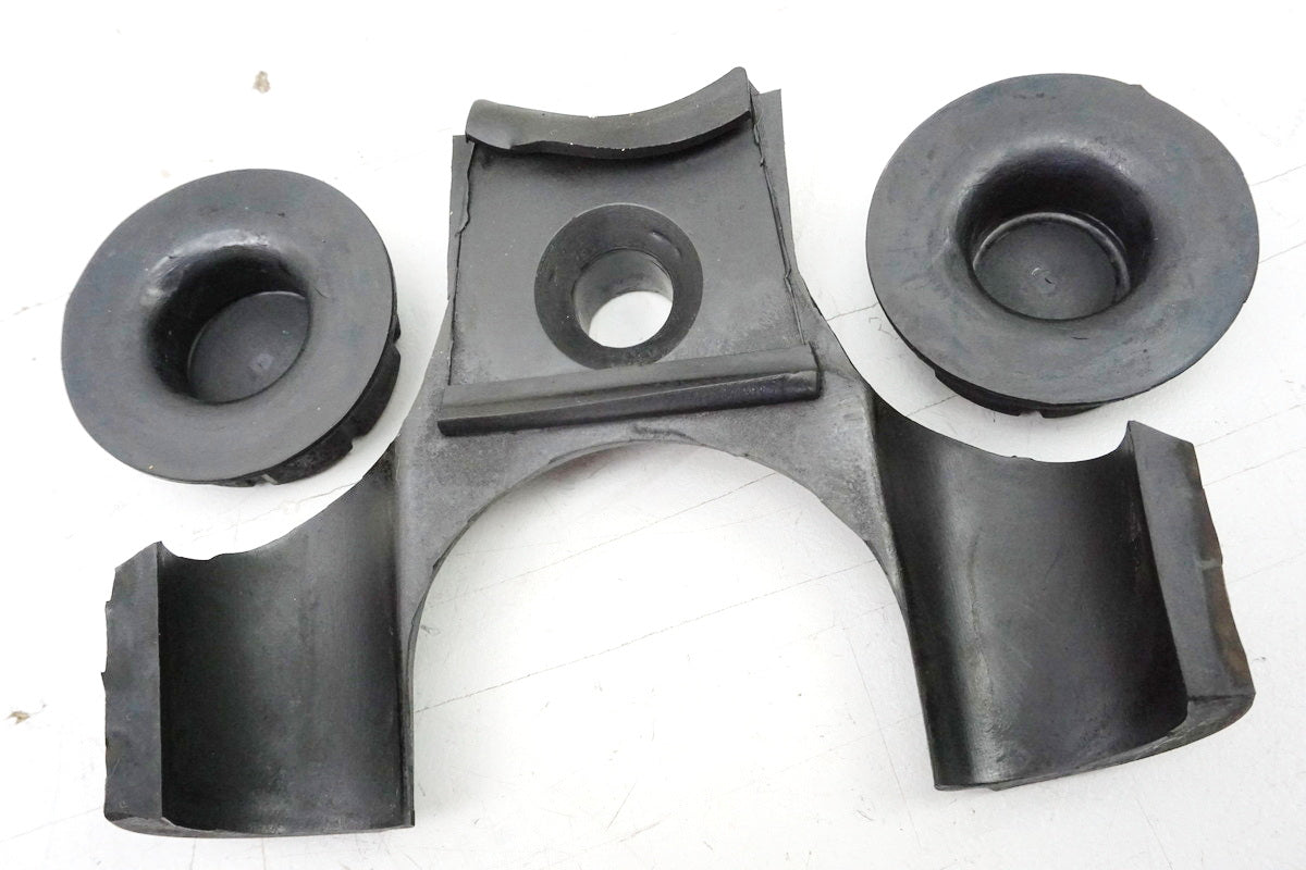 YAMAHA XV 750 4PW VIRAGO Tank Rubbers Holder Tank Holder Support