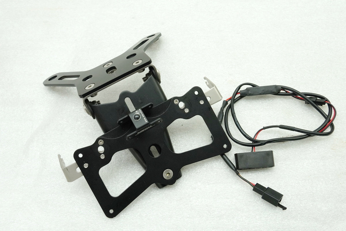 KAWASAKI Z 750 ZR750L Kennzeichenhalter Rizoma LED Kennzeichenbeleuchtung 07-12