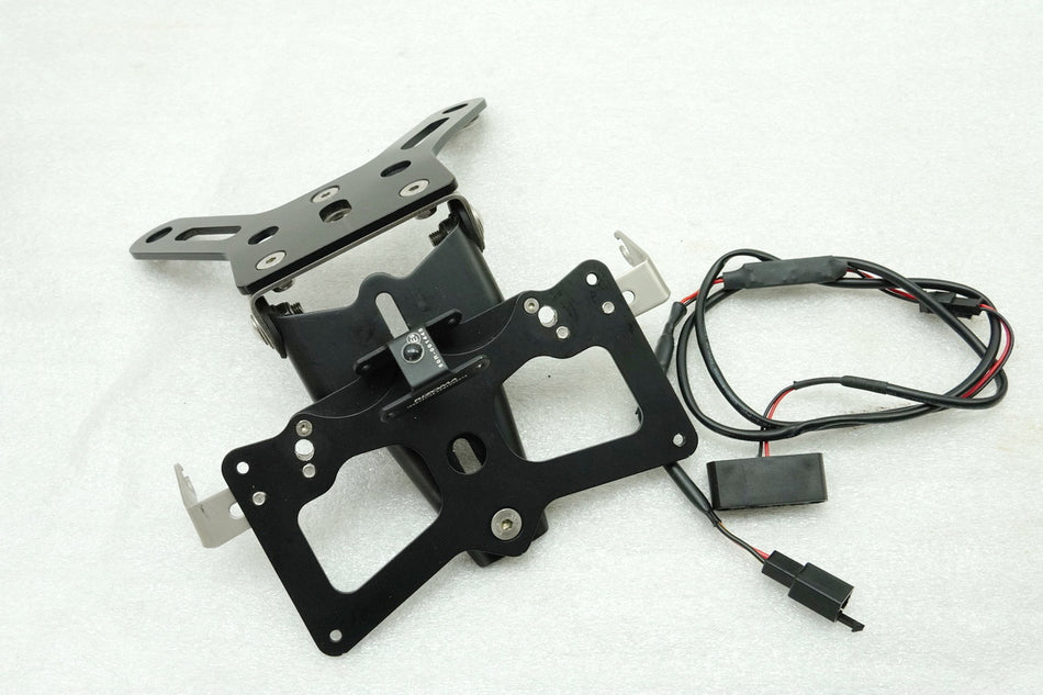 KAWASAKI Z 750 ZR750L Kennzeichenhalter Rizoma LED Kennzeichenbeleuchtung 07-12