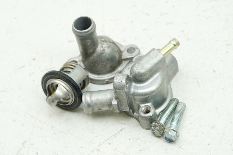 HONDA CBR 125 JC34 Termostato Carcasa del termostato