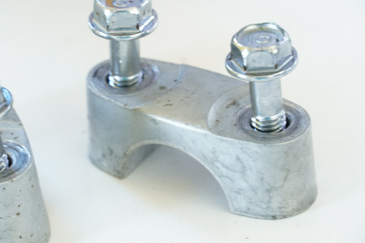 HONDA GL 1500 SE SC22 B GOLDWING HANDLEBAR CLAMP RISER HOLDER HANDLEBAR