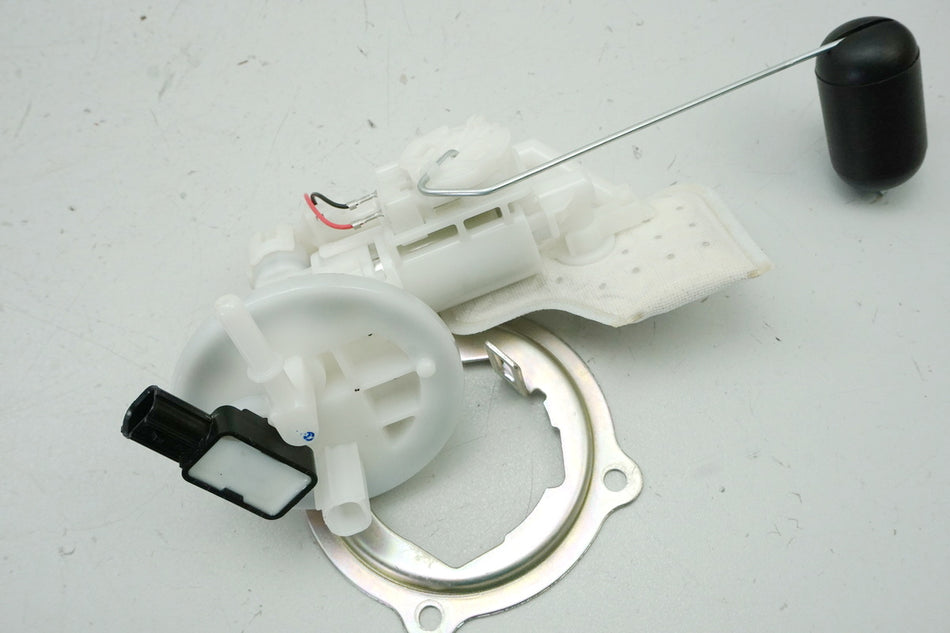 YAMAHA MT 125 A RE39 Bomba de combustible