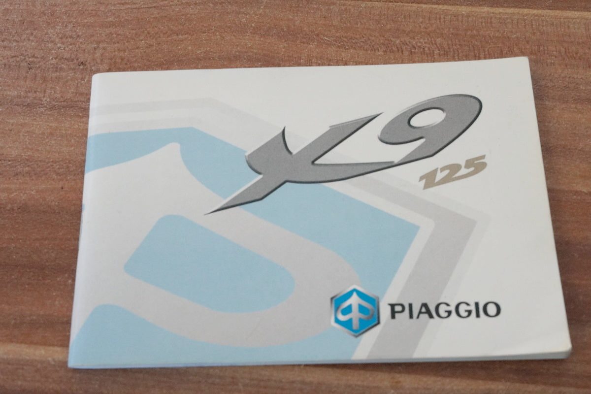 PIAGGIO X9 125 M23 Manual de instrucciones