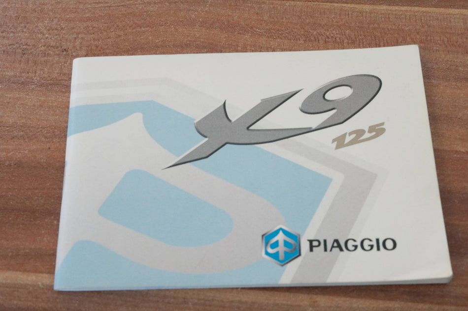PIAGGIO X9 125 M23 Manual de instrucciones