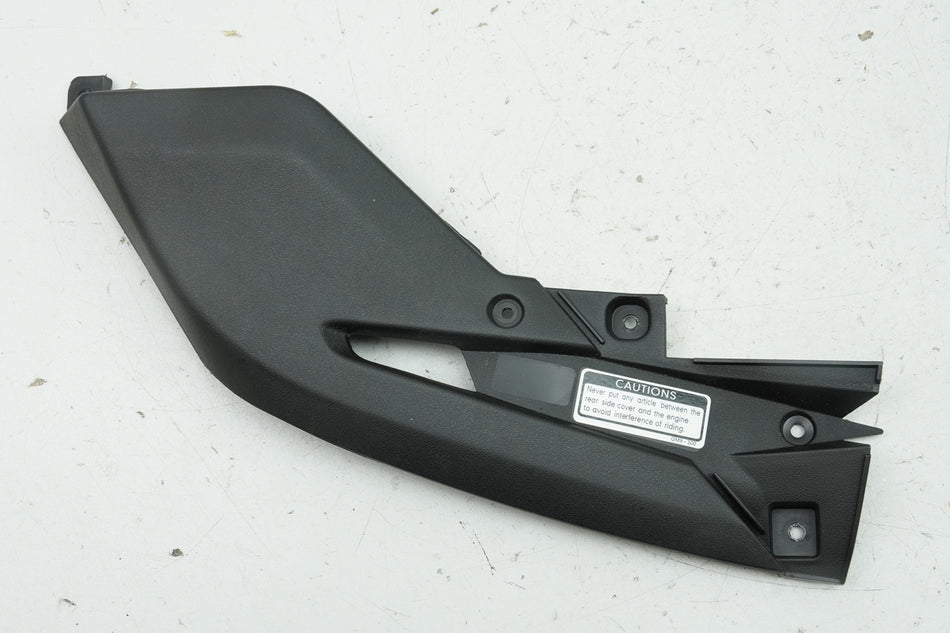KYMCO PEOPLE GT 300 i ABS CUBIERTA REPOSAPIÉS TAPA LATERAL CARENADO