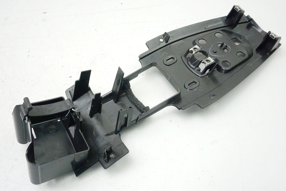 YAMAHA MT 125 A RE39 Guardabarros trasero Paso de rueda Revestimiento interior trasero