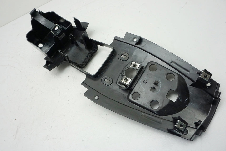 YAMAHA MT 125 A RE39 Guardabarros trasero Paso de rueda Revestimiento interior trasero