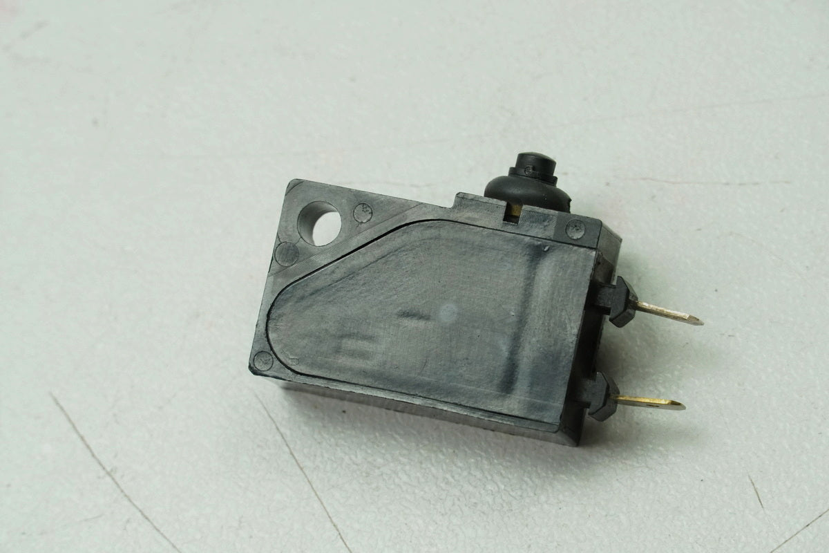 BUELL XB12 SCG XB1 S2F LIGHTNING LOW Interruptor de luz de freno delantero (para cilindro de freno)