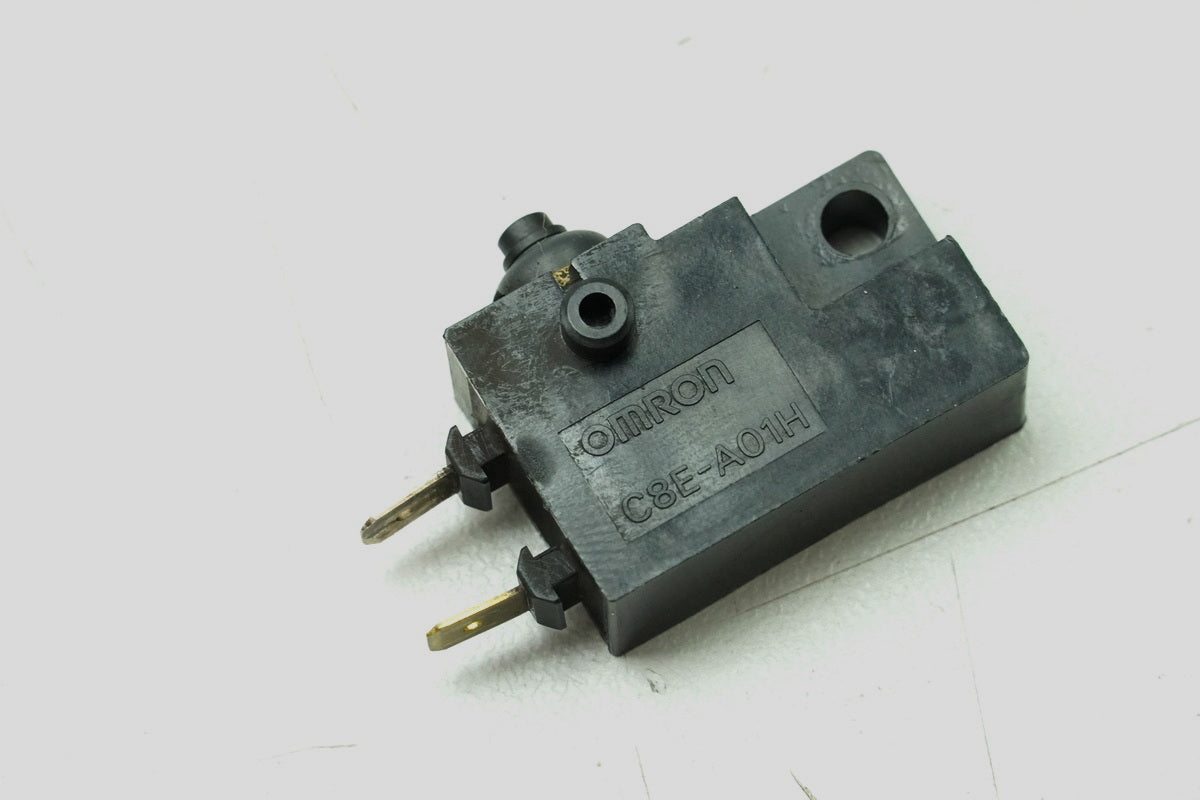 BUELL XB12 SCG XB1 S2F LIGHTNING LOW Interruptor de luz de freno delantero (para cilindro de freno)
