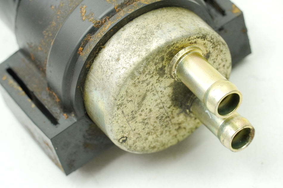 KAWASAKI ZX-7R ZX750P Bomba de gasolina original Bomba de combustible Mitsubishi 96-03