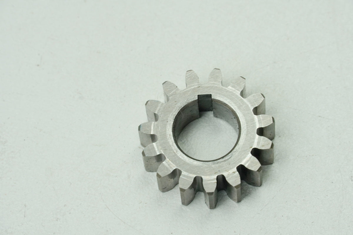 SUZUKI RG 125 NF12B GAMMA Gear on Crankshaft (for Engine)