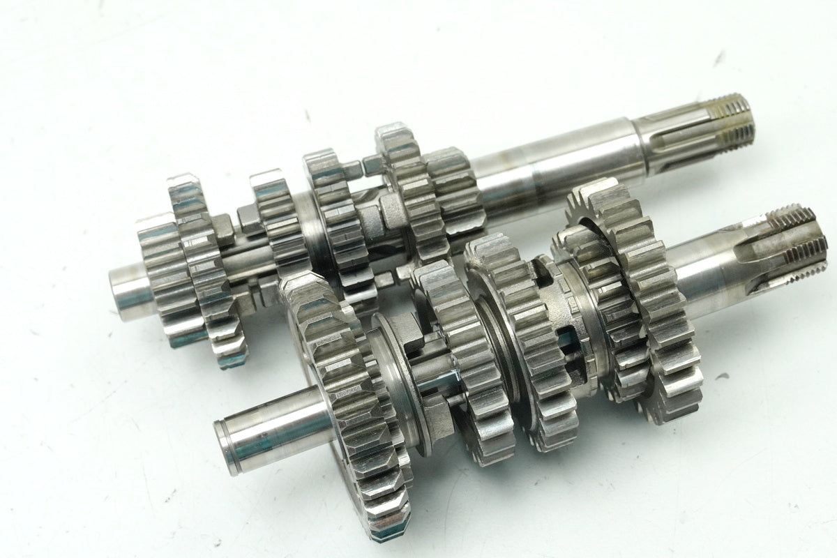 SUZUKI RG 125 NF12B GAMMA Getriebe Hauptwelle Nebenwelle Zahnräder (für Motor)