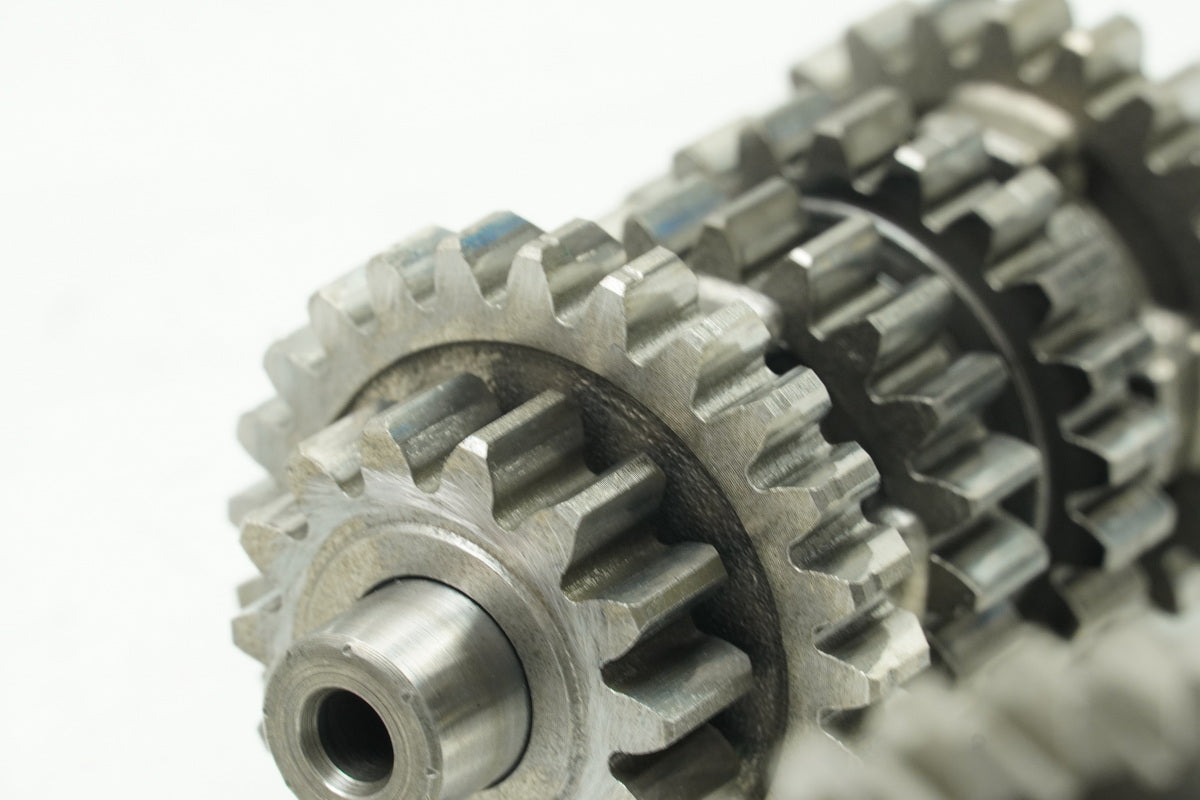 SUZUKI RG 125 NF12B GAMMA Getriebe Hauptwelle Nebenwelle Zahnräder (für Motor)