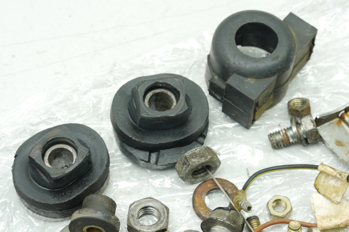 SUZUKI RG 125 NF12B GAMMA Screws Small Parts Nuts Brackets (for frame)