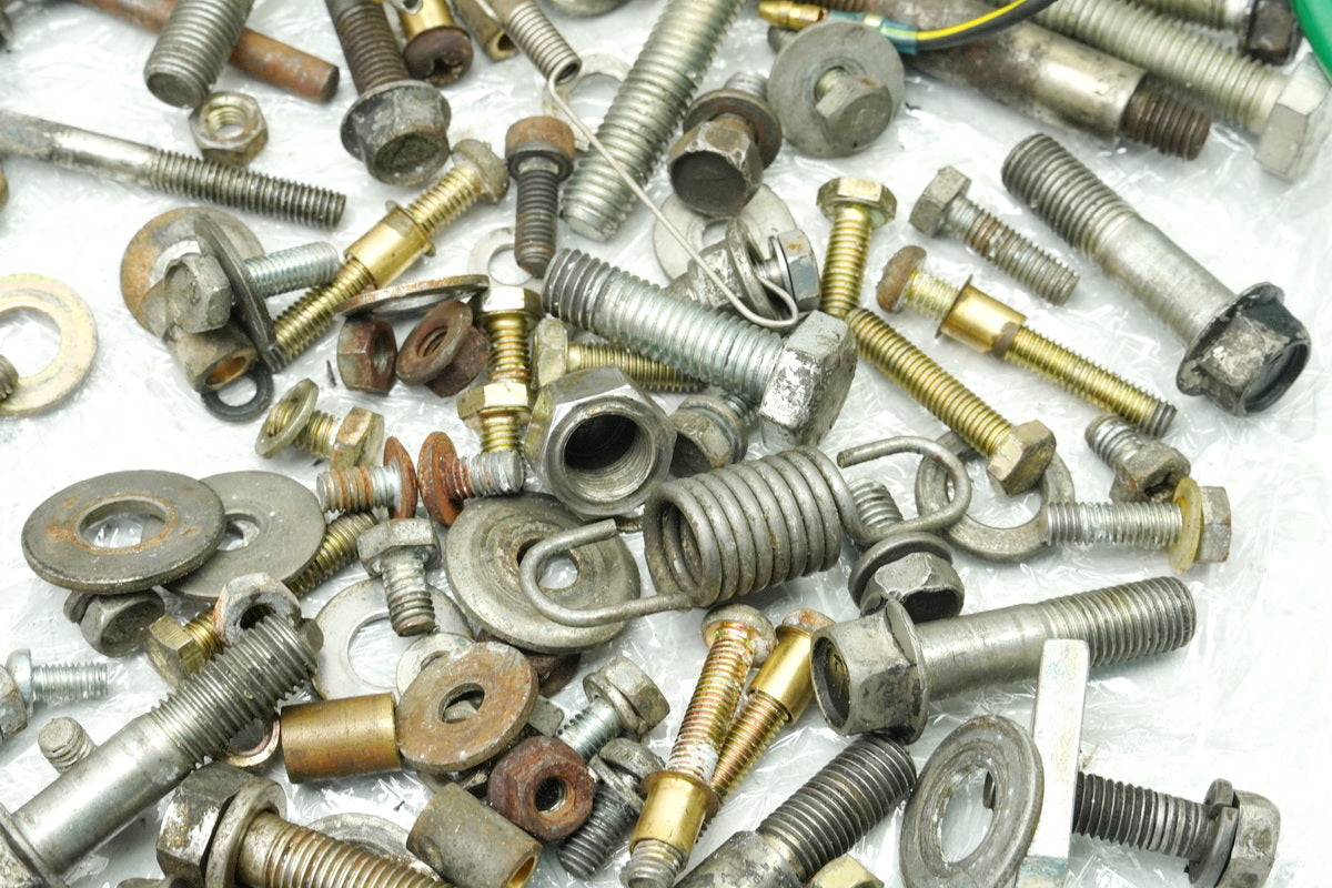 SUZUKI RG 125 NF12B GAMMA Screws Small Parts Nuts Brackets (for frame)