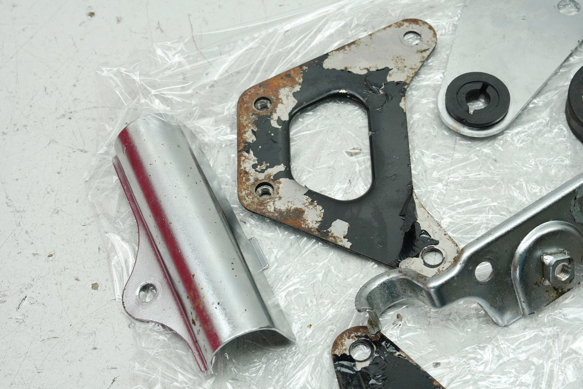 SUZUKI RG 125 NF12B GAMMA Screws Small Parts Nuts Brackets (for frame)