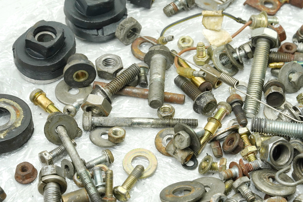 SUZUKI RG 125 NF12B GAMMA Screws Small Parts Nuts Brackets (for frame)
