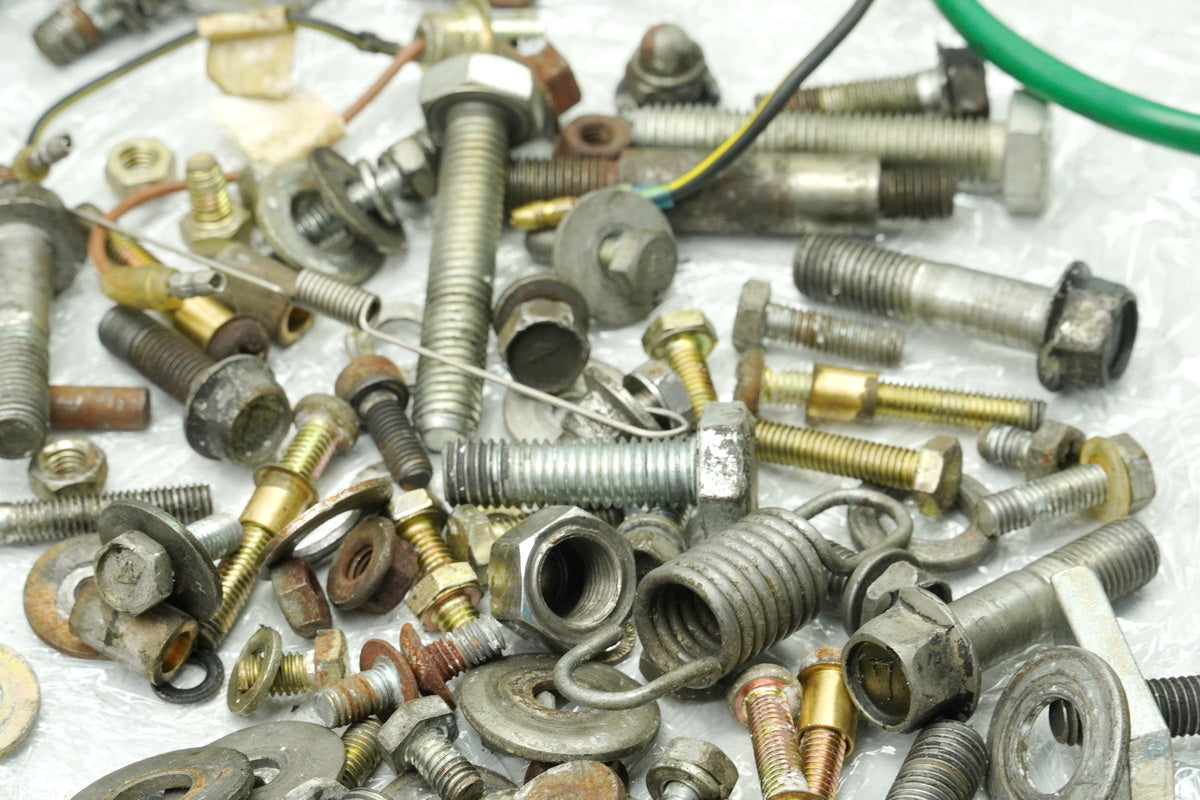 SUZUKI RG 125 NF12B GAMMA Screws Small Parts Nuts Brackets (for frame)