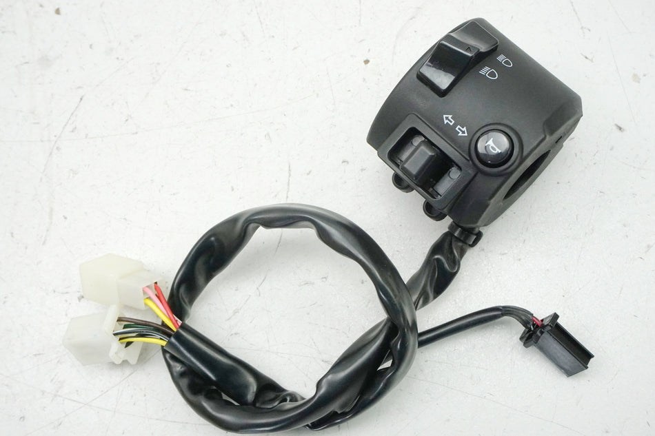 YAMAHA MT 125 A RE39 Mando de manillar izquierdo Interruptor de luz Intermitente