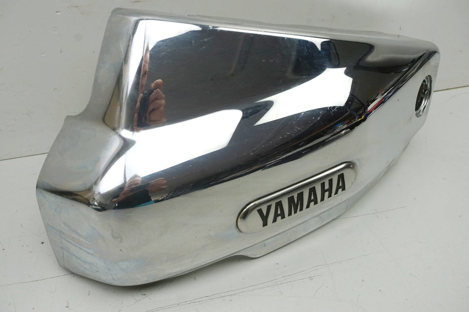 YAMAHA XVS 1100 VP05 DRAG STAR Tapa lateral izquierda Cubierta Embellecedor