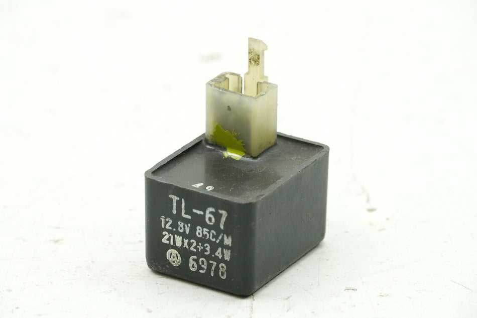 SUZUKI UH 125 BP BURGMAN K2-K6 Blinkrelais Blinkgeber Blinkerrelais TL-67
