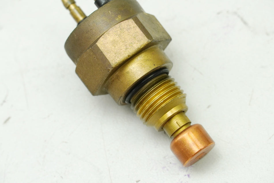 KAWASAKI ZX-7R ZX750P Thermoswitch for Fan Radiator Switch Ventilator 96-03