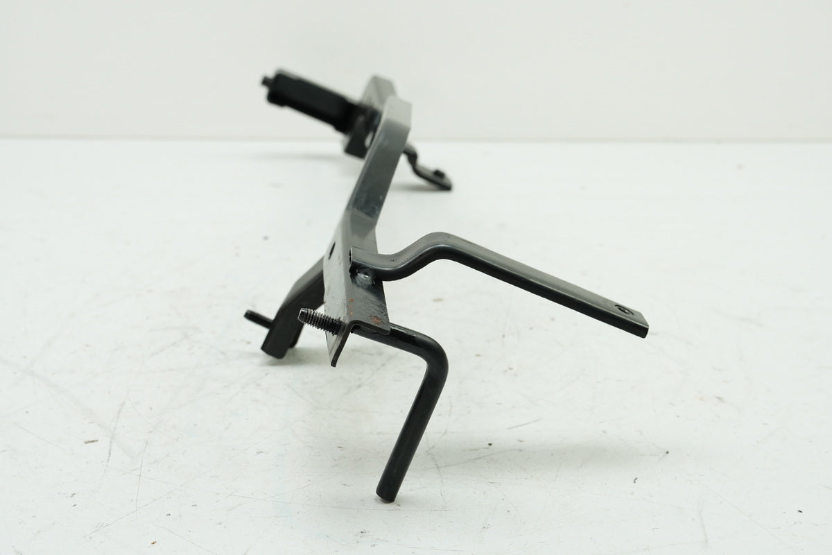 KYMCO XCiting 500 i RFBT70040 Mounting bracket for footboard right strut support