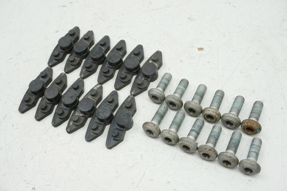 YAMAHA XV 750 4PW VIRAGO Front Brake Disc Bolts Cush Drive Rubbers