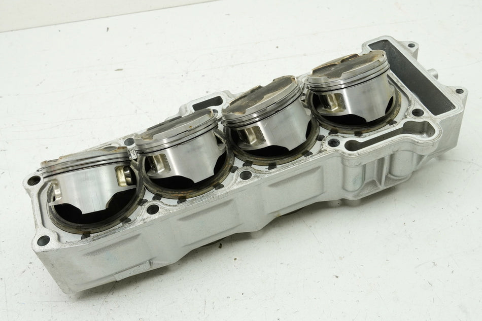 KAWASAKI ZX-7R ZX750P Cilindro Pistón Bloque de cilindros (para motor) 26678 km 96-03